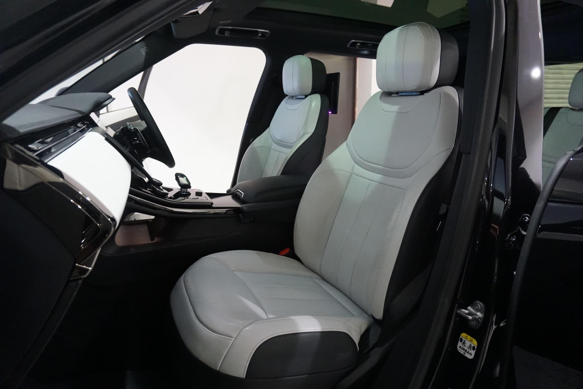 Land Rover Range Rover Sport 3.0 D300 MHEV Dynamic SE Auto 4WD Euro 6 (s/s) 5dr